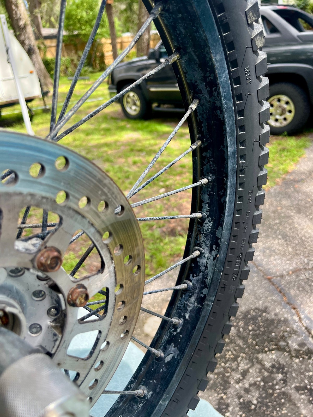YAMAHA XT 225 Serow Front Wheel With Brake Rotor 1986-2007