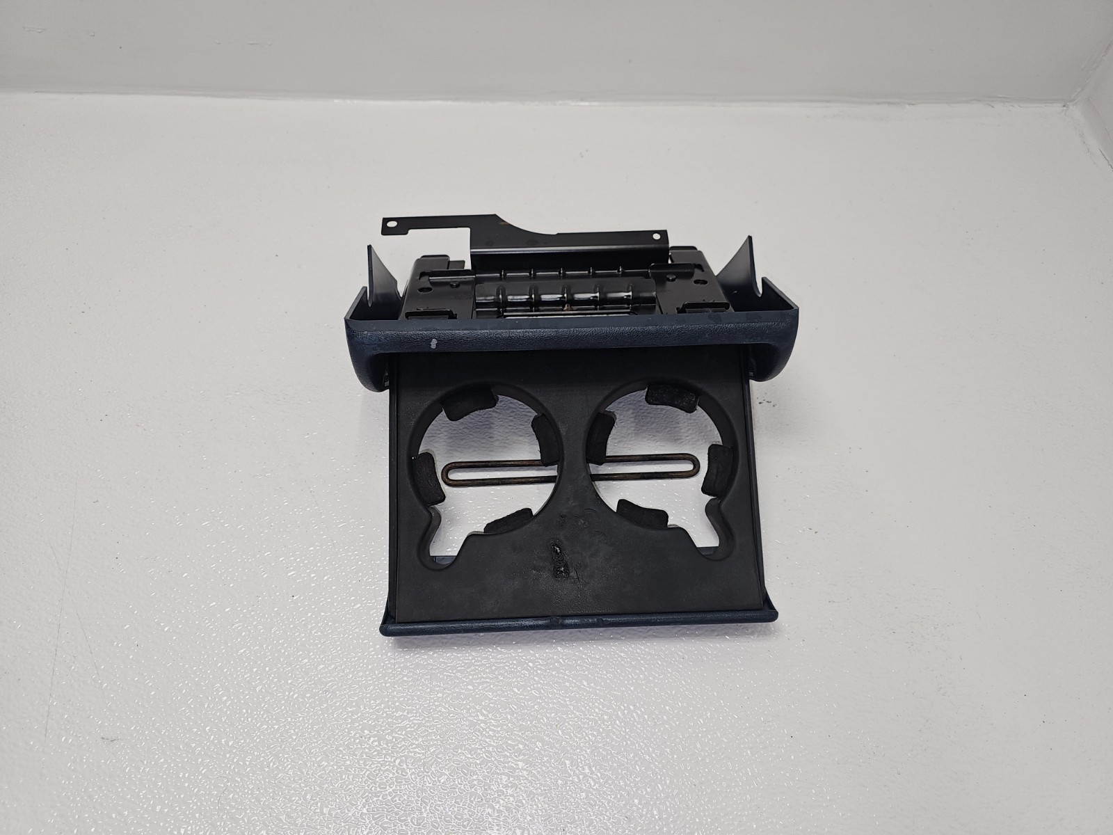 88-94 Chevy Silverado GMC 1500 Pull Out Dash Cup Holder Truck BLUE ( READ DISE)