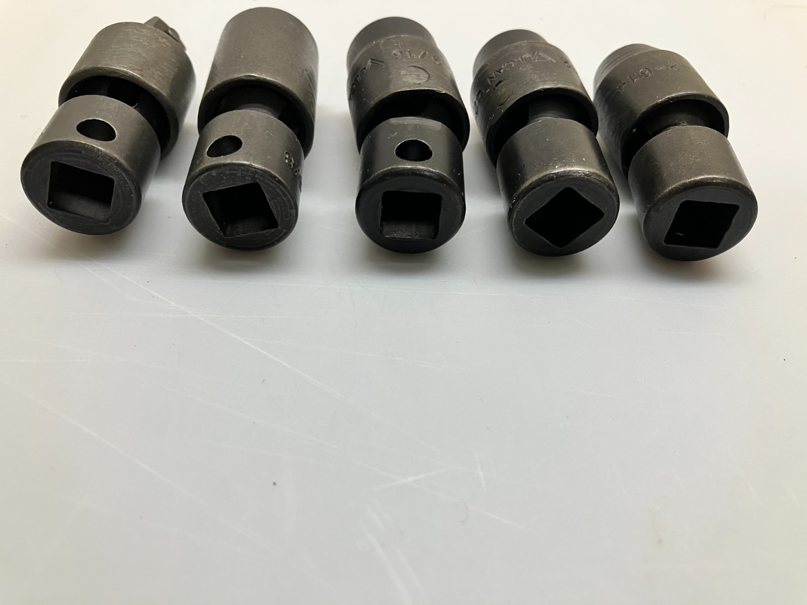 Vulcan Tool SAE Swivel Universal Impact Sockets- 3/8″ Drive 5 Pieces Like New