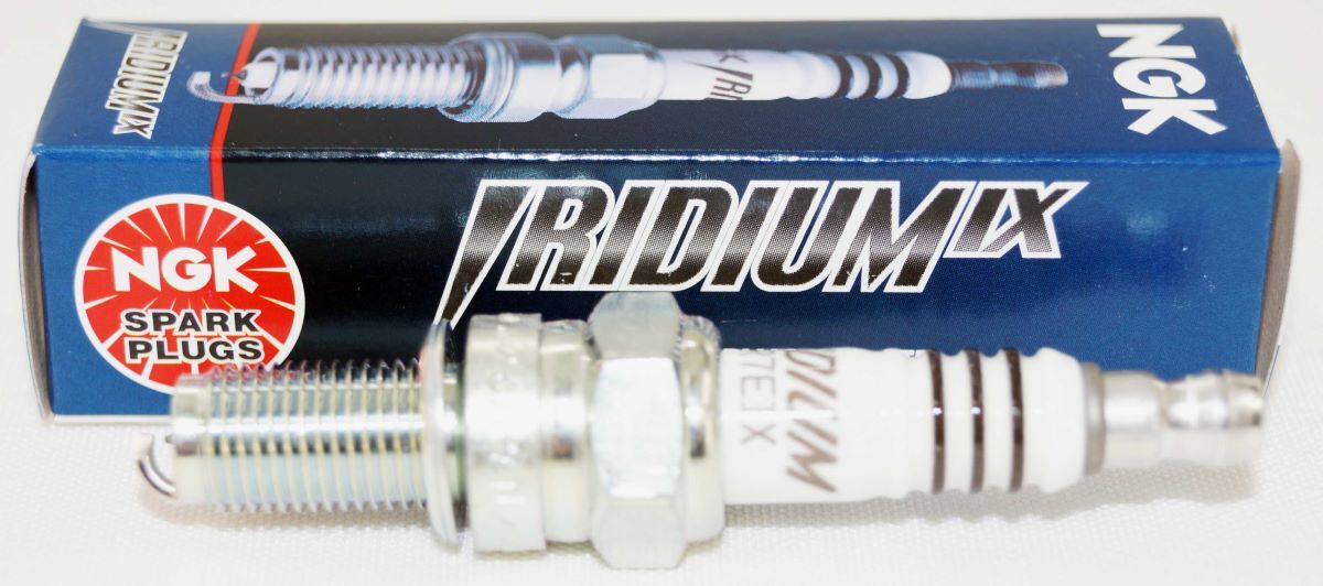 2 Pack Genuine Authentic NGK 7385 Iridium IX Spark Plugs CR7EIX Removable Tip