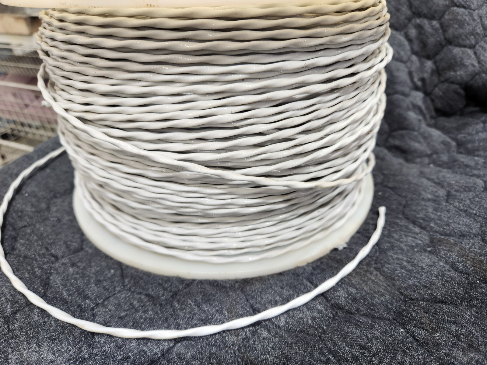 M27500-20TE2T14 AIRCRAFT SHIELDED WIRE 20 AWG 2 CONDUCTOR M27500-20TG2T14 1 FOOT