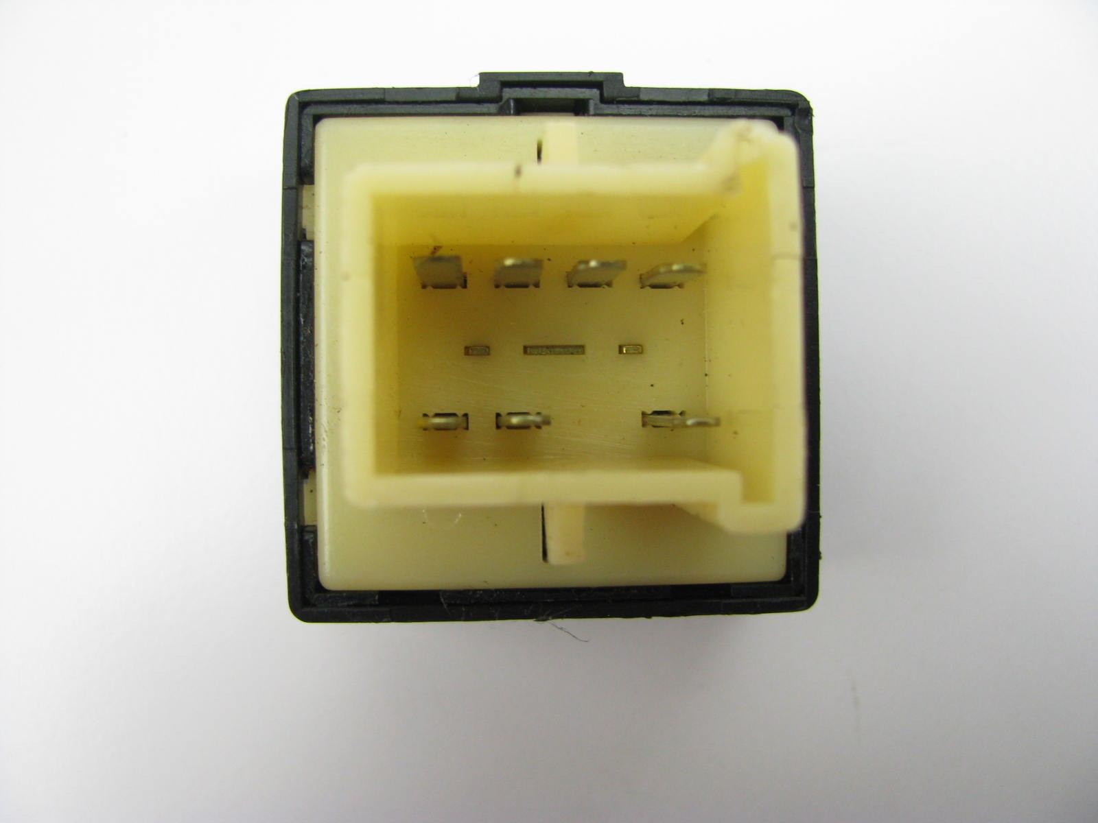 NEW – OUT OF BOX – OEM FORD F3LB-17B676-AA Power Mirror Switch – F3LY-17B676-A