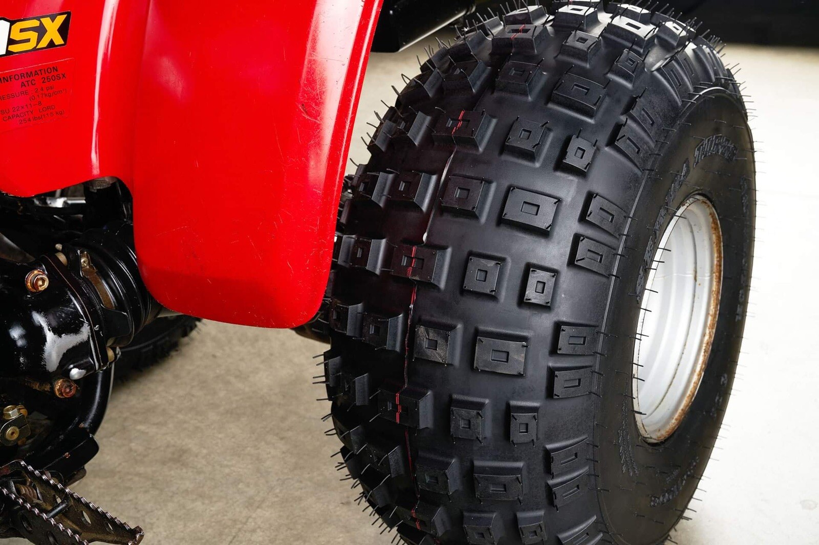 (1) 1985-87 Honda ATC250SX ATV tire Serwa Pro Vector 200x 22/11/8 Repro Atc110