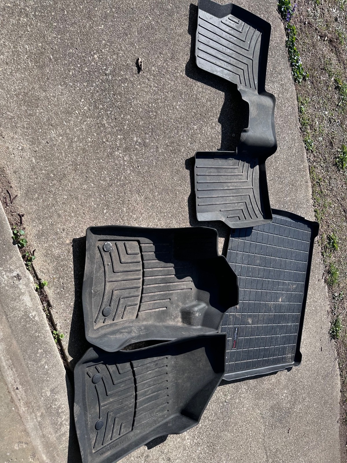 2018 Jeep Compass weather tech floor mats used for 6 months in great condition