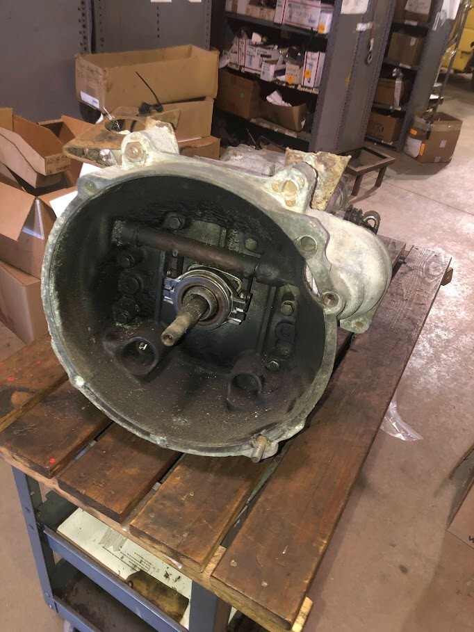 VW Vanagon manual Transmission guaranteed 6 months # 091 301 211C