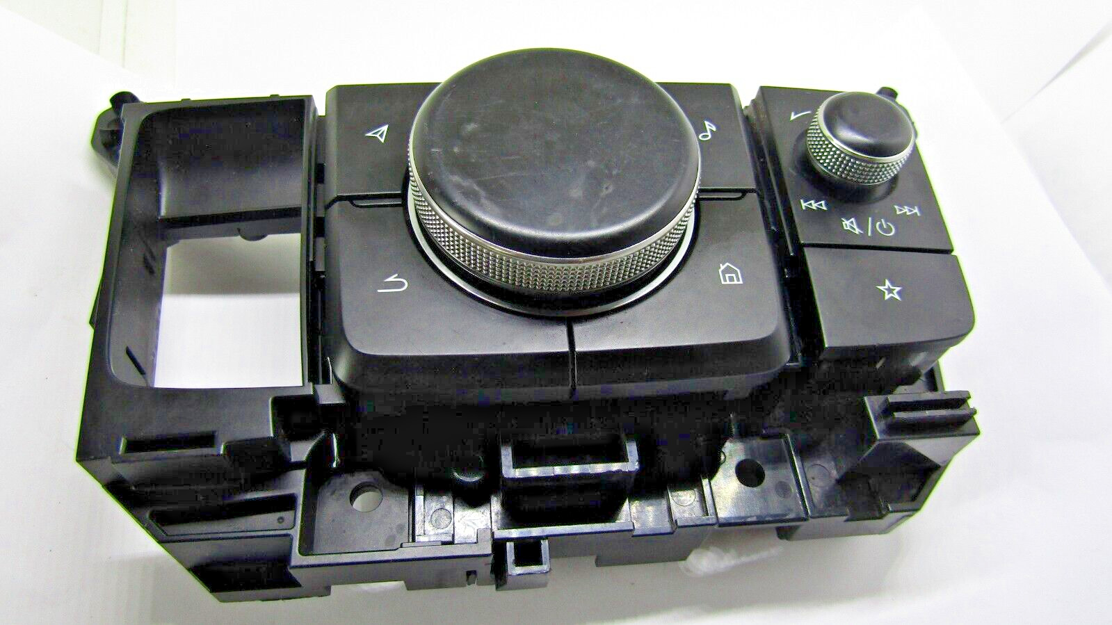CENTER CONSOLE MEDIA RADIO AUDIO CONTROL SWITCH BDGF66CM0 MAZDA 3 CX-30