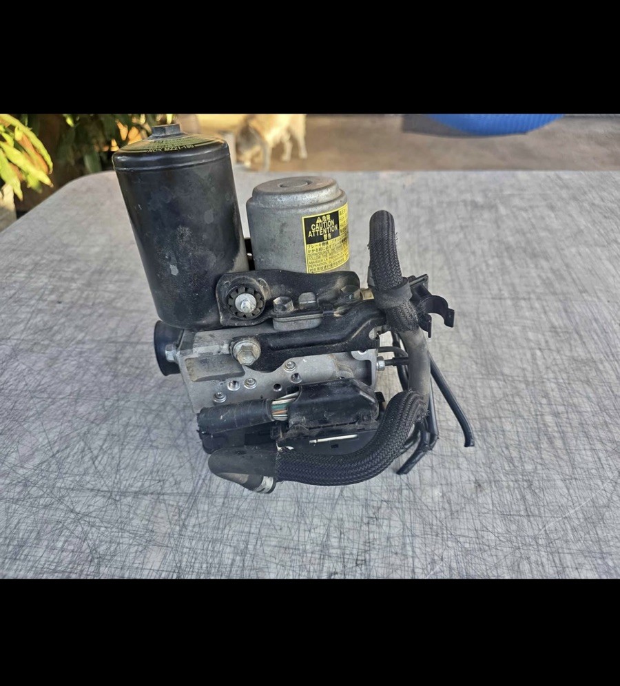 2006-2008 Lexus RX400h Toyota Highlander Hybrid ABS Brake Pump OEM