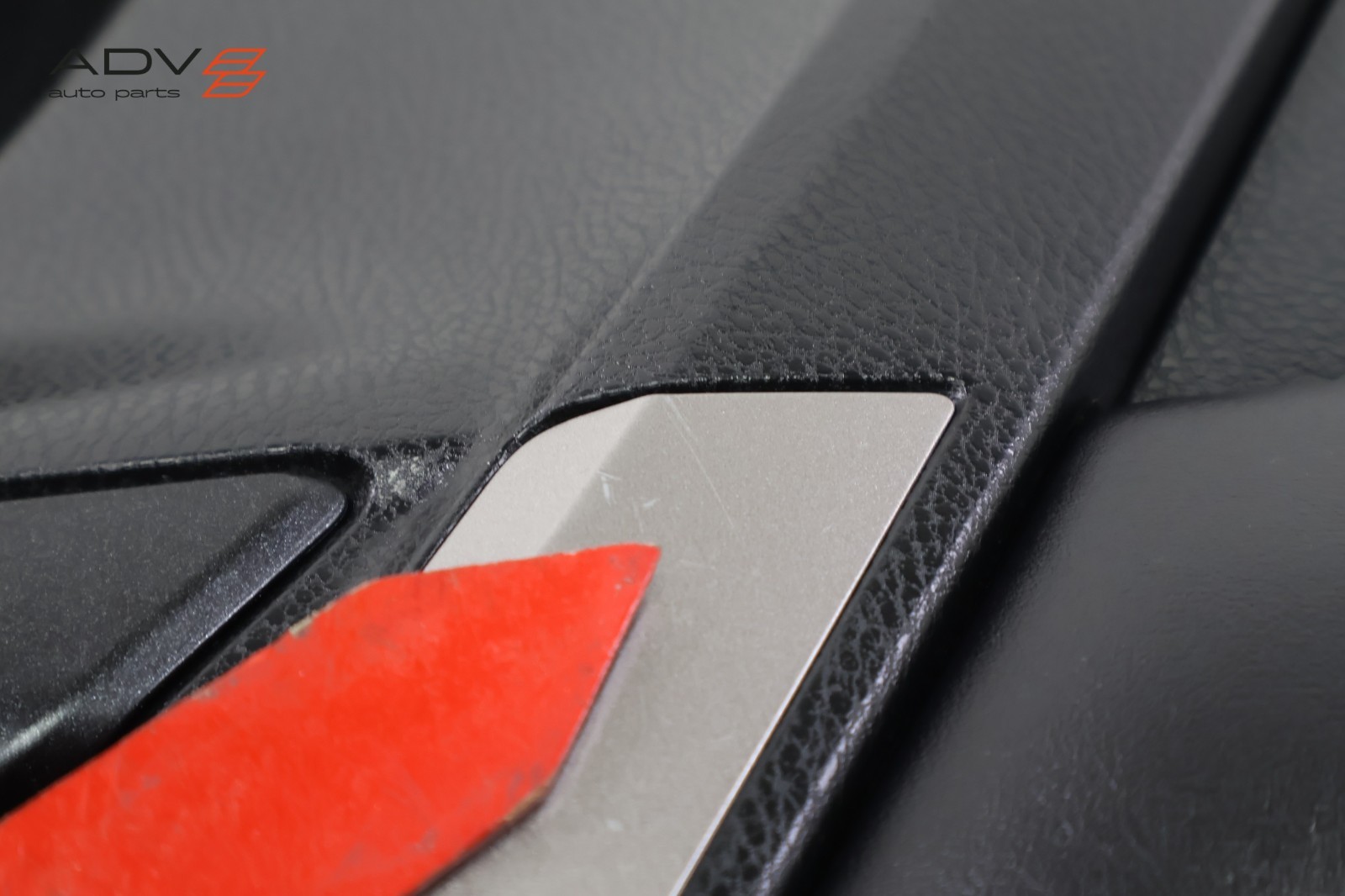 2017 – 2018 TOYOTA RAV4 FRONT LEFT DRIVER INTERIOR DOOR PANEL TRIM COVER OEM