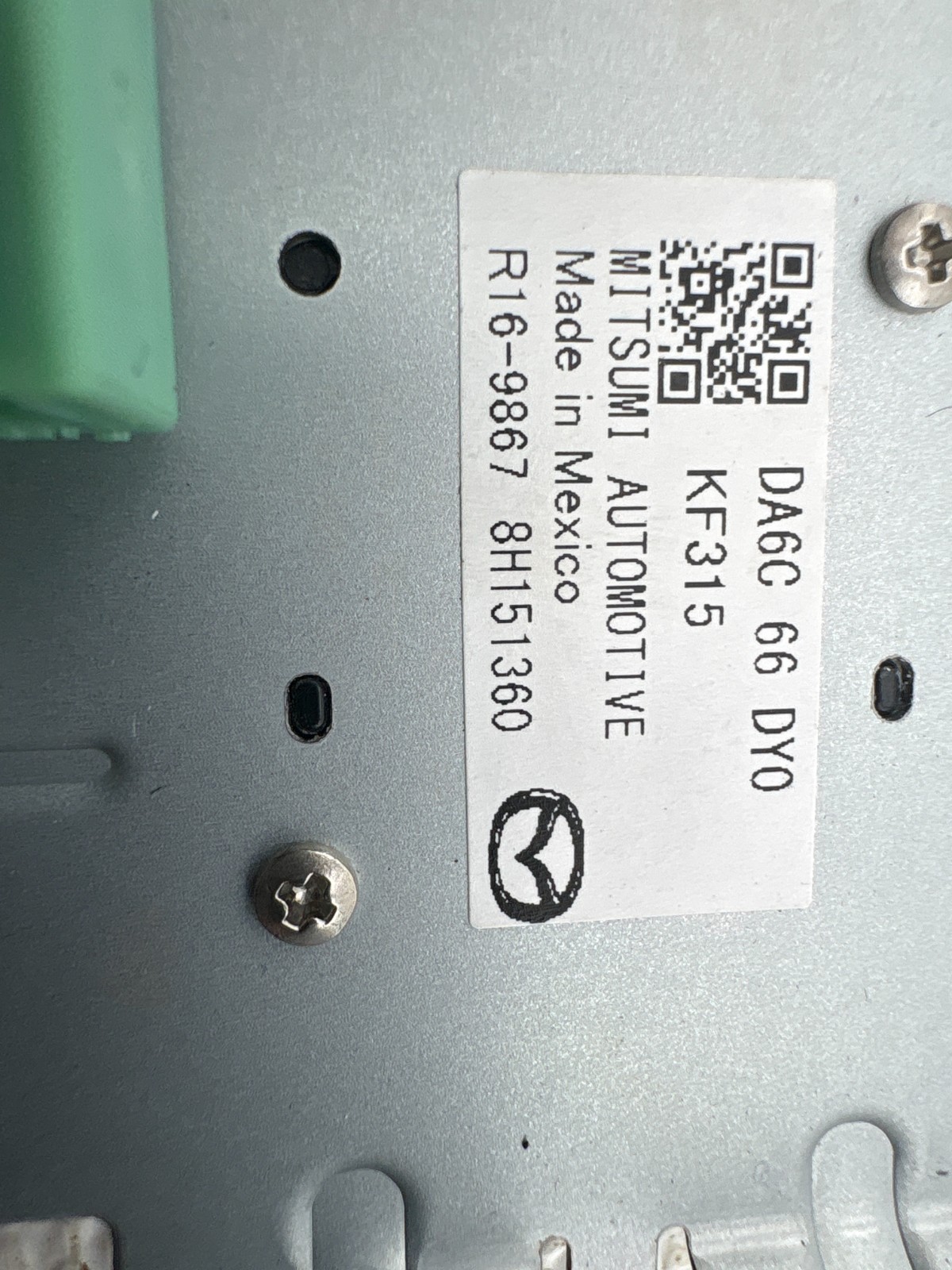 2018 – 2019 YARIS GPS ANTENNA NAVIGATION MODULE DA6C66DY0 OEM