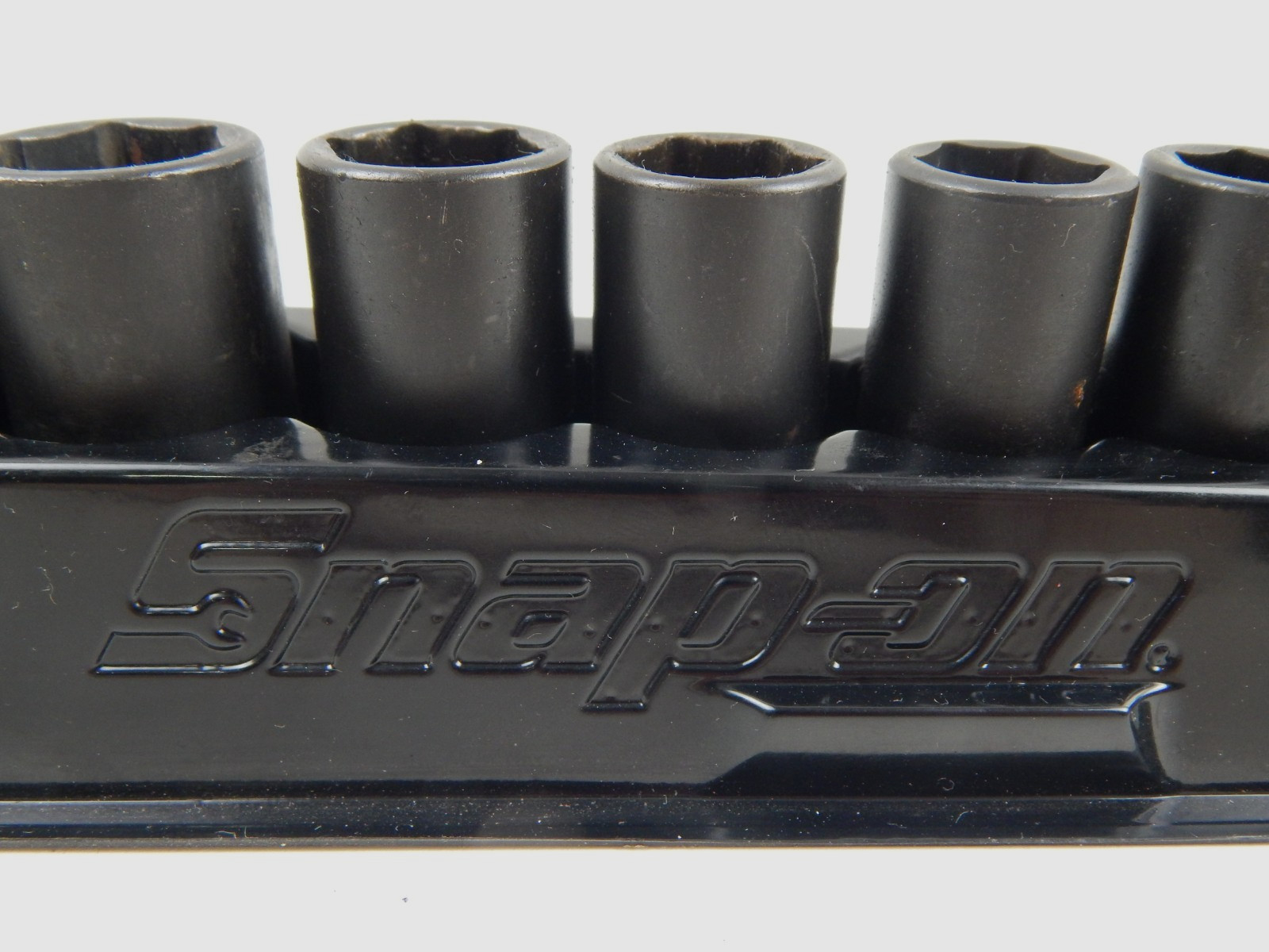 Snap-on Tools 212IMFMSYA 12pc 3/8″ Drive 6pt Metric Semi-Deep Impact Socket Set