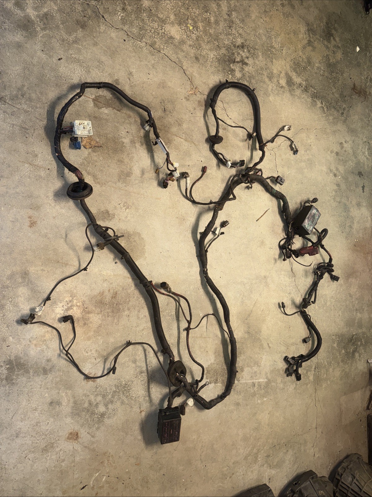 1989-90 S13 240sx UNCUT Chassis Harness Clips In Good Condition