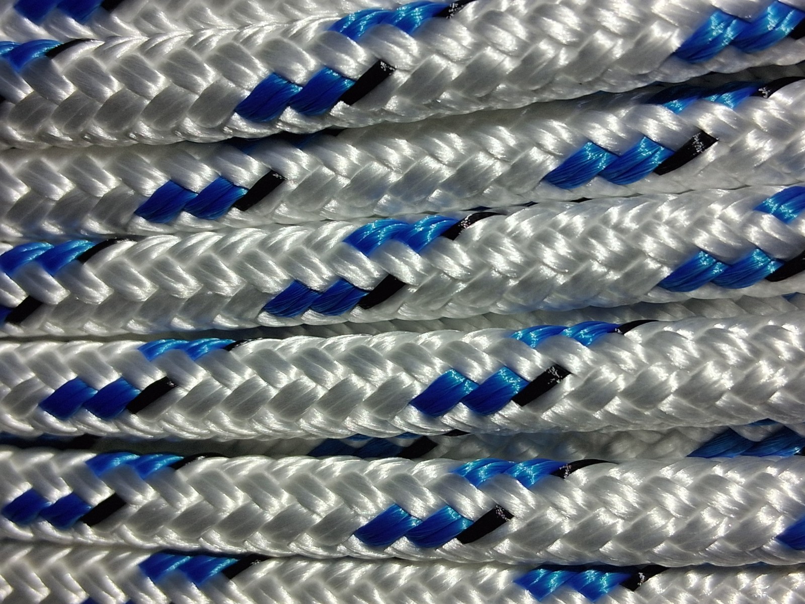 1/4 x 200 ft. Double Braid-Yacht Braid polyester rope. White w/ Blue & Black