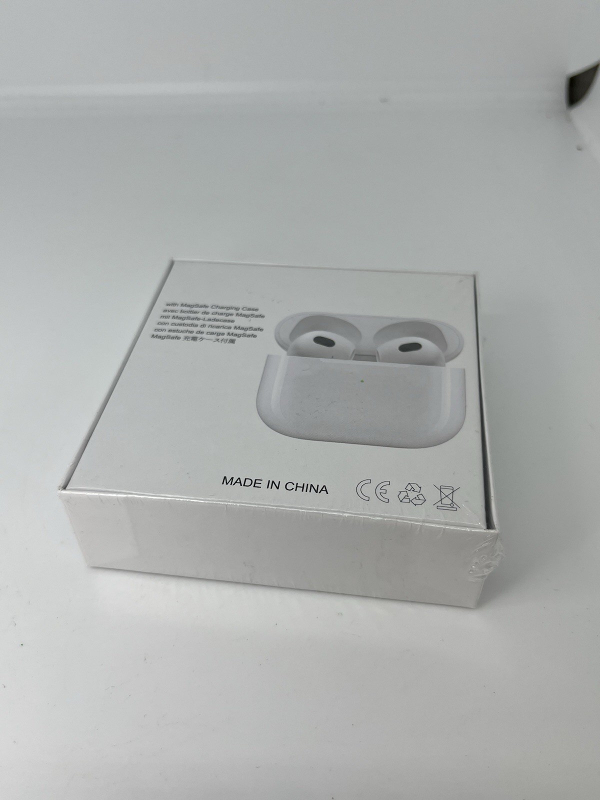 Wireless Bluetooth Earbuds 3rd Gen Charging Case Included White Pods New