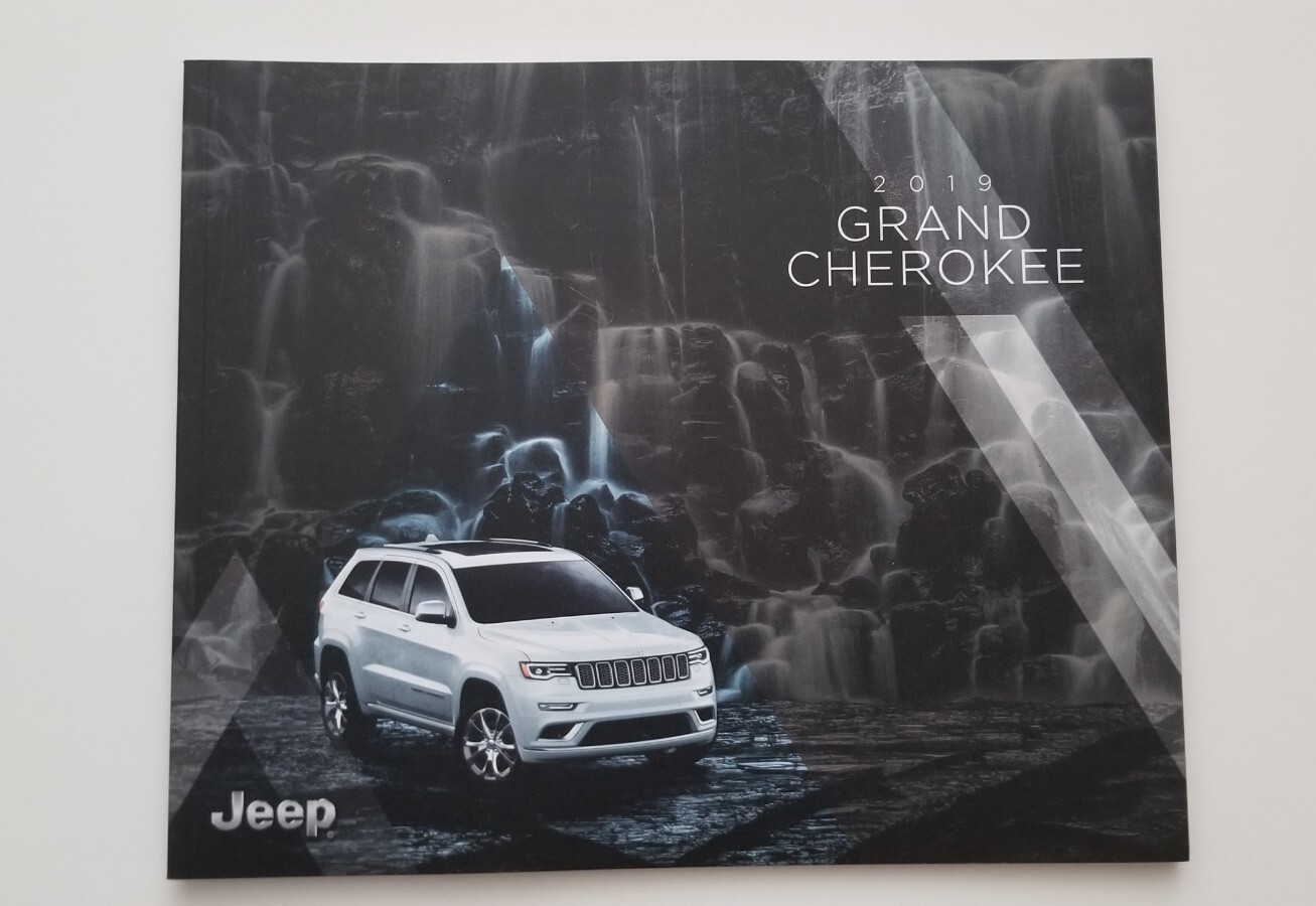 2019 JEEP GRAND CHEROKEE 86-page Original Sales Brochure Information Booklet