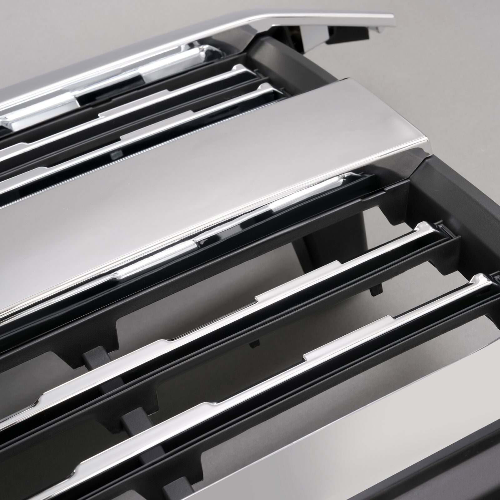 Front Upper Grille Assembly For 2015-2019 Chevy Silverado 2500 HD 3500HD Chrome