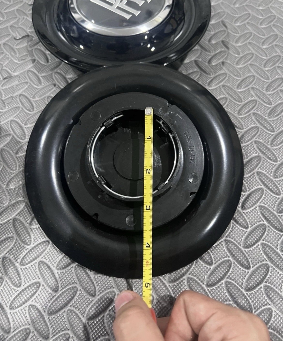 1 Pc Floating Hub Cap Fits Rolls Royce RR Center Cap Black Free Shiping & Return