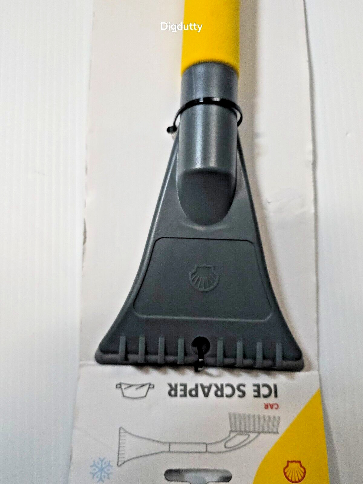 Shell LIGHTWEIGHT 24″ Snowbrush W/ Bear Claw Car Ice Scraper – Yellow / Grey