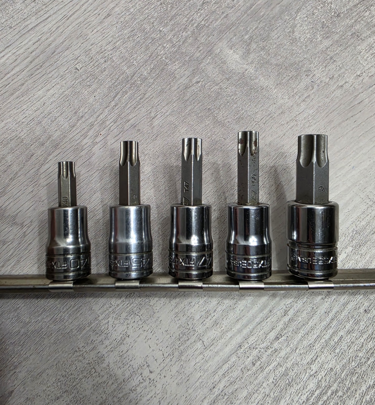 Snap On 5 Piece Torx Bit Set 6 Point 3/8 Drive T55-T50-T47-T45-T40 Torx Sockets