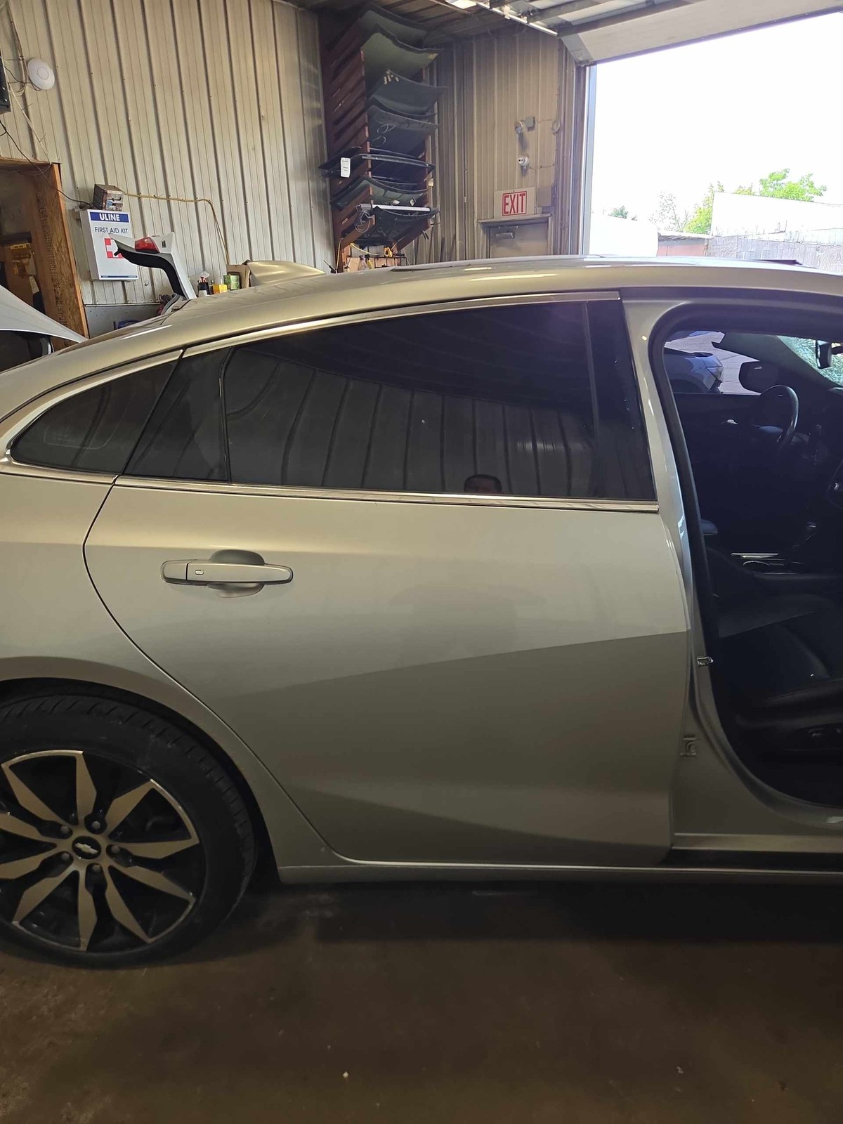 Used Rear Right Door Assembly Rear Side fits: 2016 Chevrolet Malibu Rear Right G