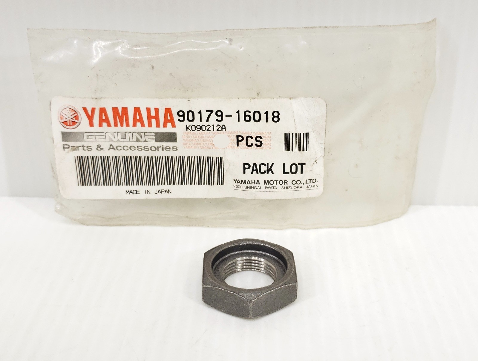 Genuine Yamaha DT100 RT180 RD200 TY250 OEM Drive Sprocket Nut 90185-08146 *Other