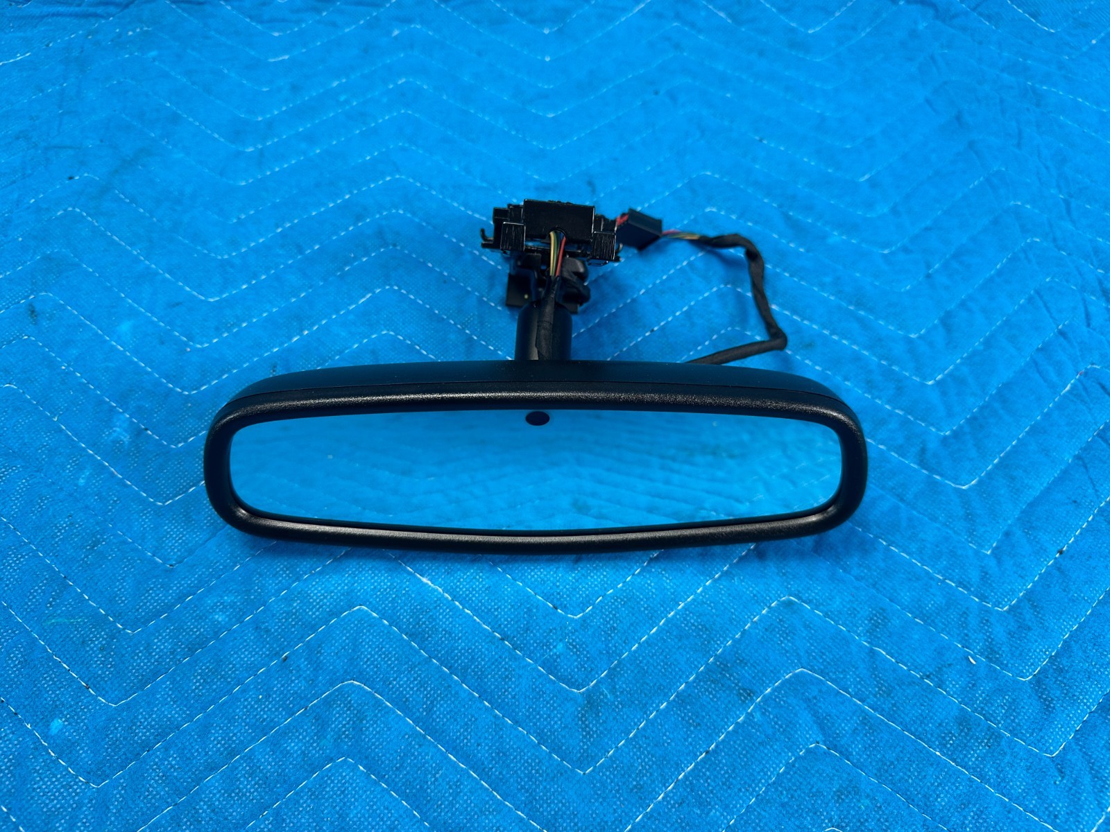 OEM Chevrolet Trailblazer Windshield Rear View Mirror Black 13558190 2021-2023