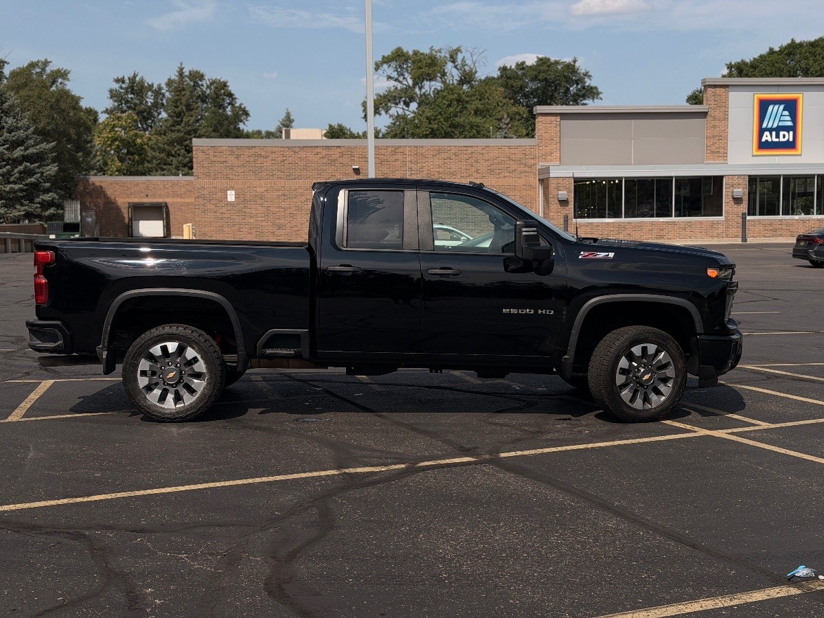 2024 Chevrolet Silverado 2500 HD Custom