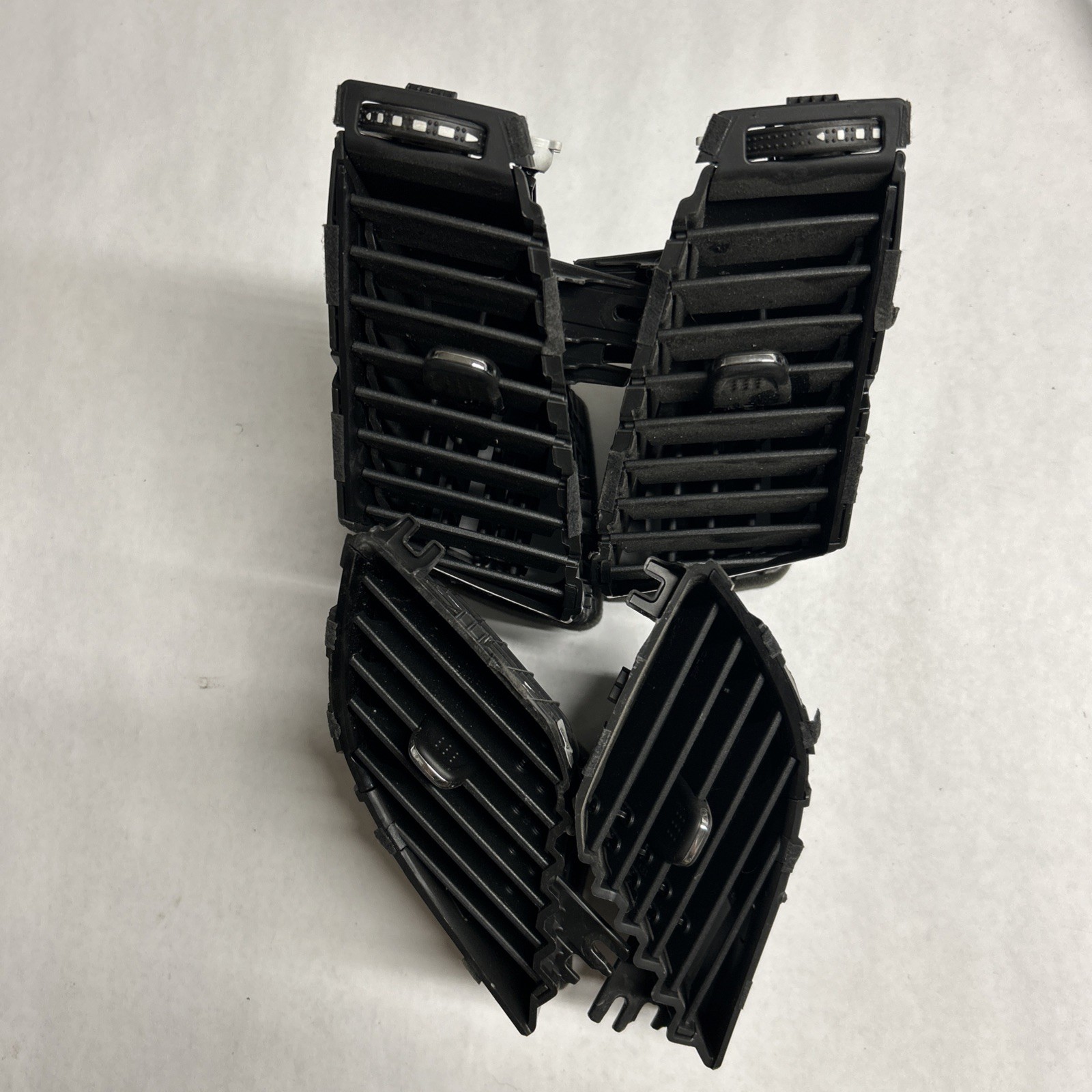2017-2022 CHEVROLET TRAX DRIVER AND PASSENGER SIDE DASH VENTS FOUR PIECES