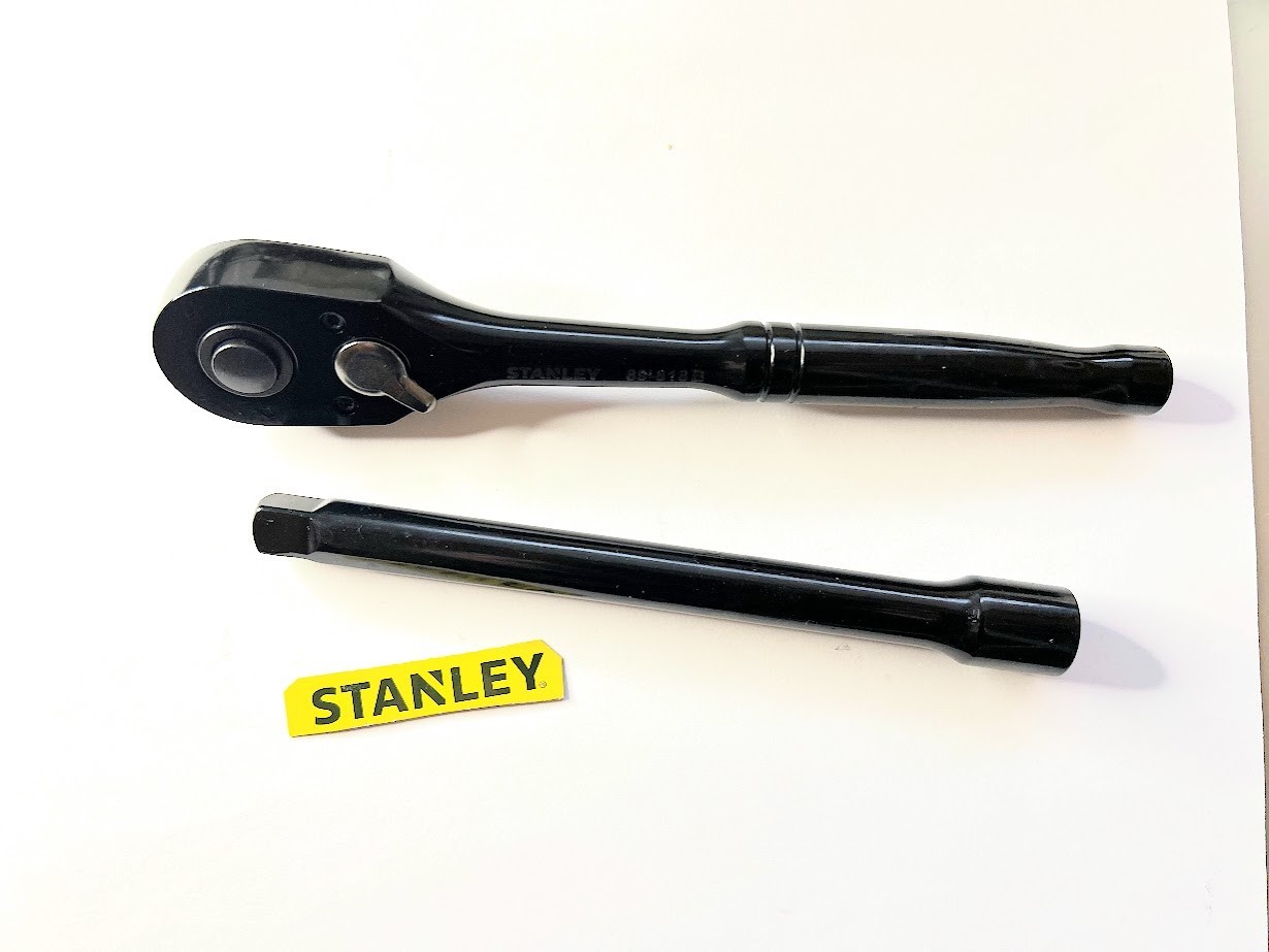 Stanley 3/8-in Dr Quick-Release Ratchet Handle 89-818B + 6 in Ext 86-207B