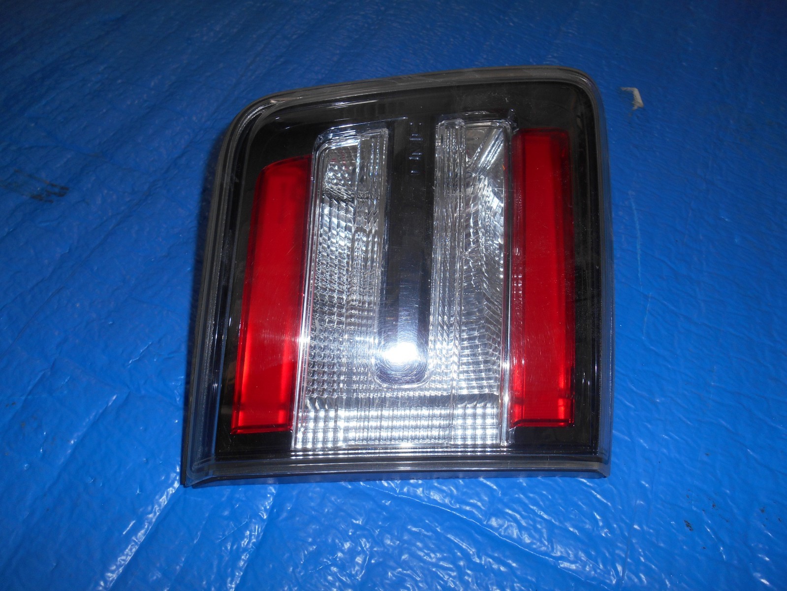 2013-2016 GMC Acadia Inner Decklid Tail Light Taillight Left Driver Side OEM