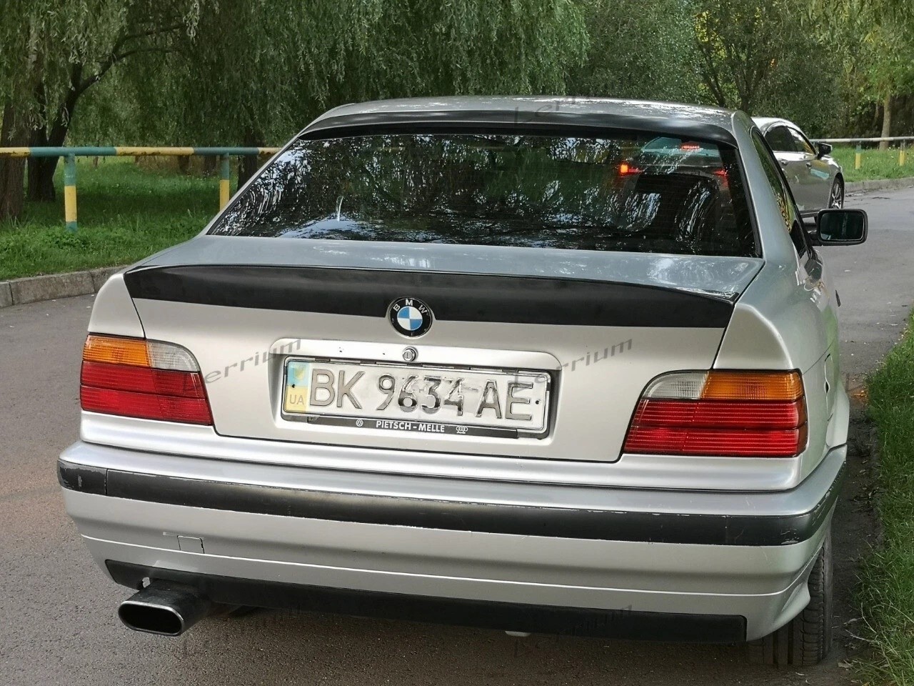 BMW E36 coupe 2dr trunk spoiler lip plastic, E36 coupe ducktail