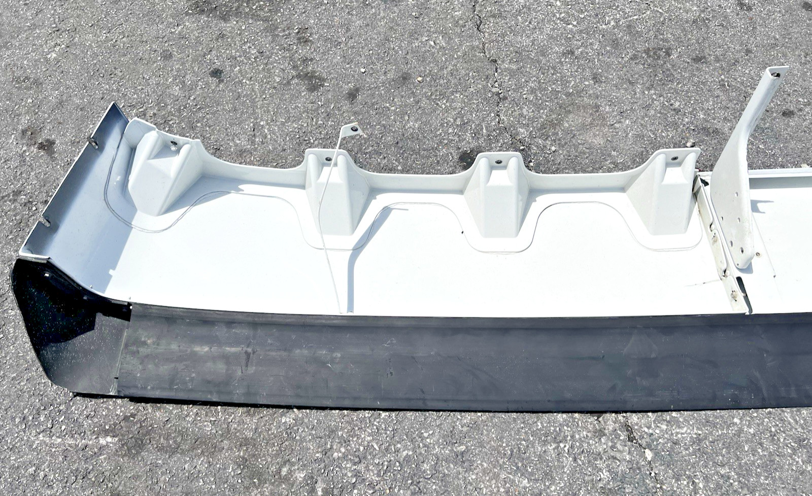 2020 Kenworth T680 Sleeper Fairing Left Driver Side Set of 2 Assembly White