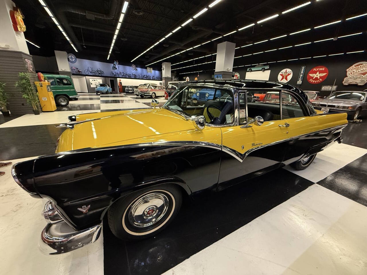 1955 Ford Crown Victoria
