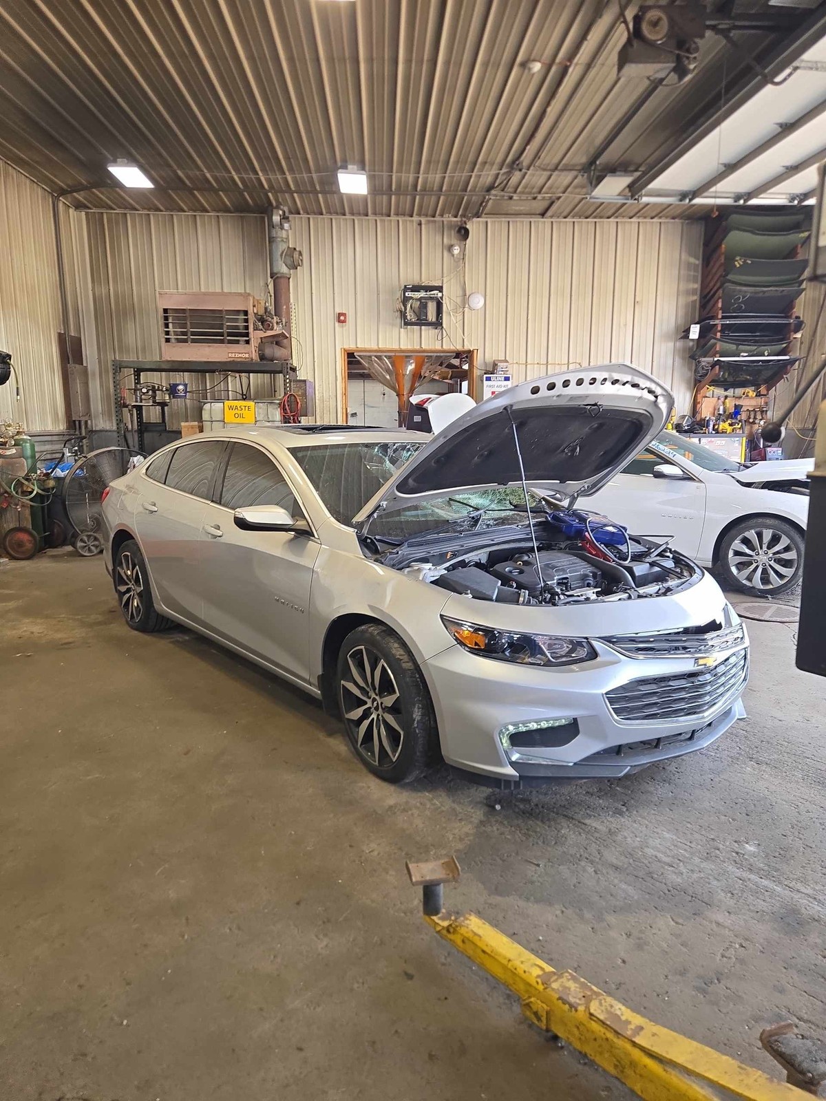 Used Front Left Door Assembly Front fits: 2016 Chevrolet Malibu VIN Z 4th digit