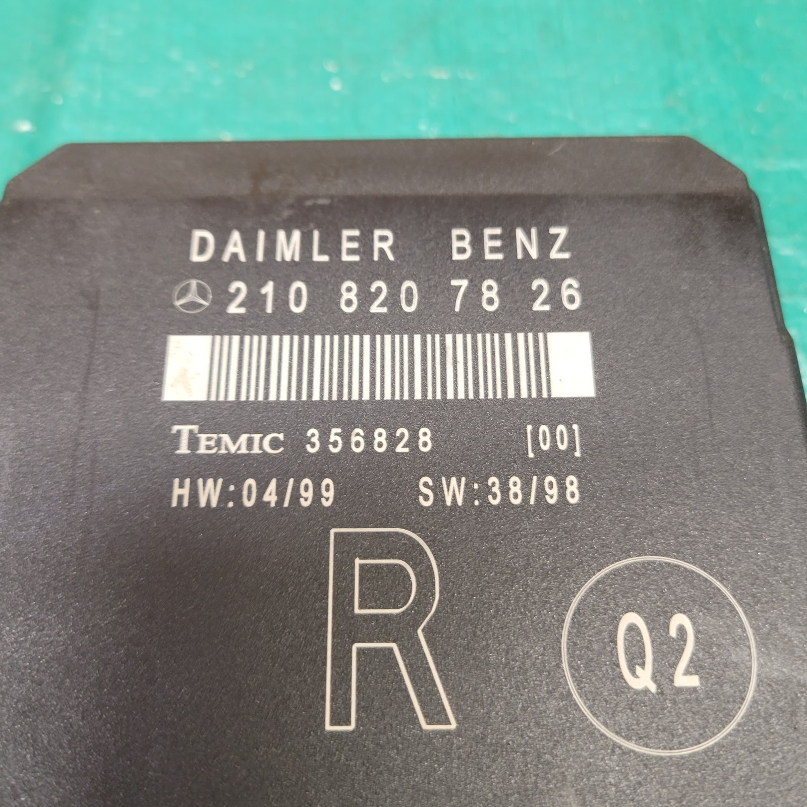 98-03 Mercedes W208 CLK430 CLK320 Front Right Door Control Module OEM 2088202226
