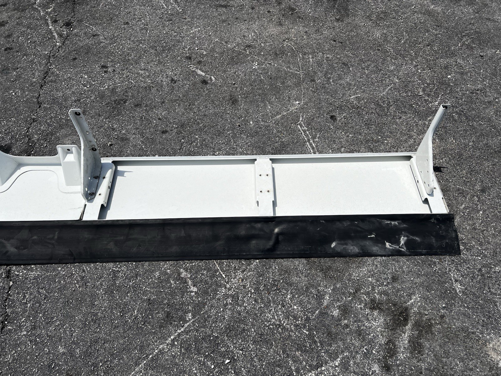 2020 Kenworth T680 Sleeper Fairing Left Driver Side Set of 2 Assembly White