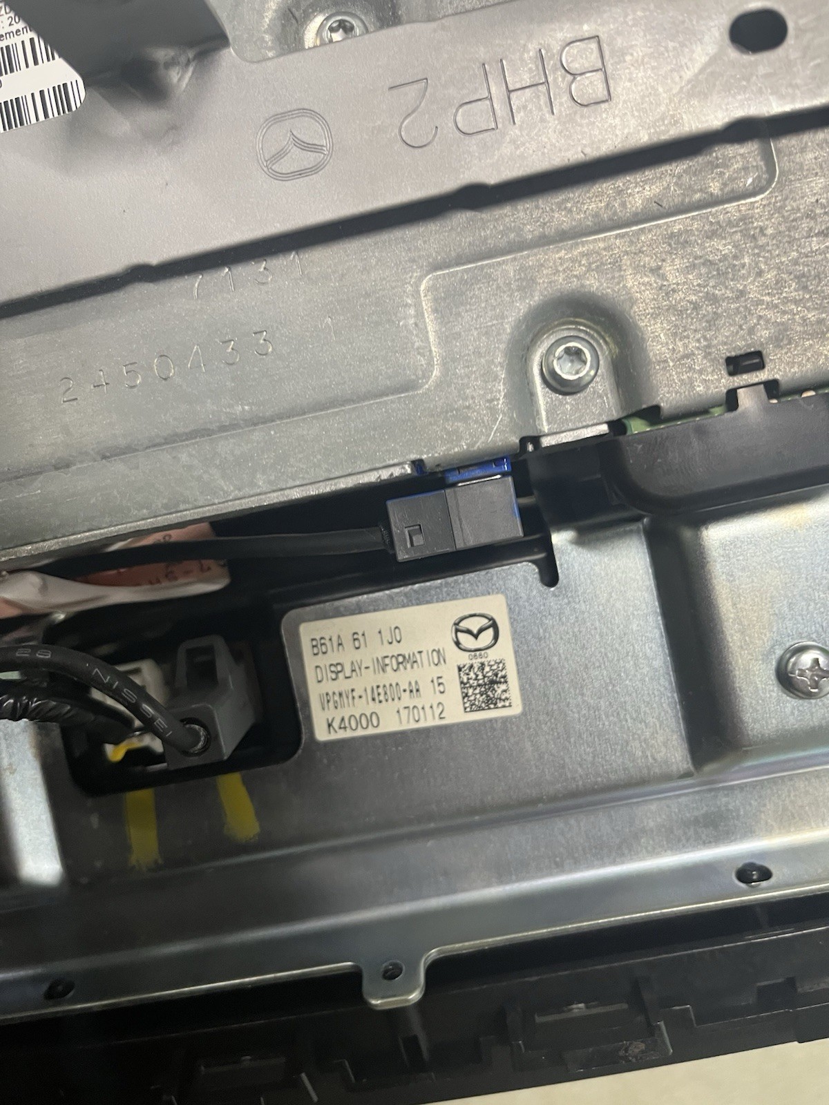 2017-2018 Mazda 3 Radio 7″ Display Screen Assembly OEM 30 Days Warranty