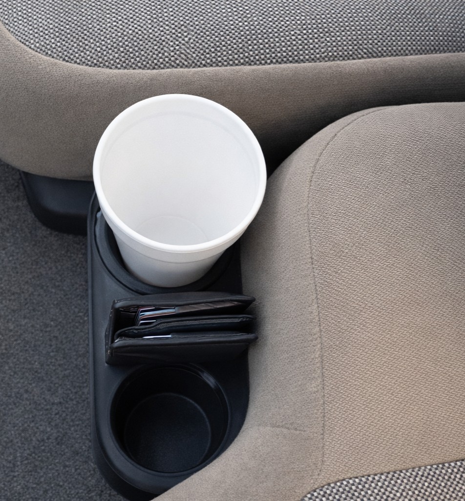 98 to 03 Ford Ranger removable cupholder