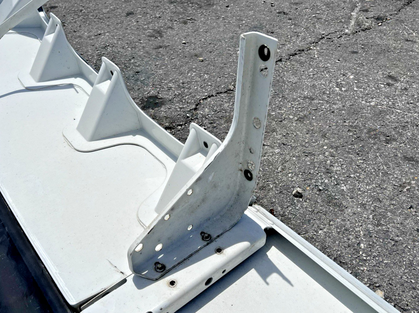 2020 Kenworth T680 Sleeper Fairing Left Driver Side Set of 2 Assembly White