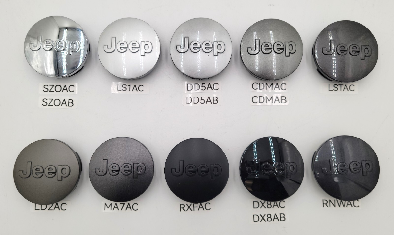 OEM Jeep 2.5″ Silver Center Cap – 1LB77TRMAC