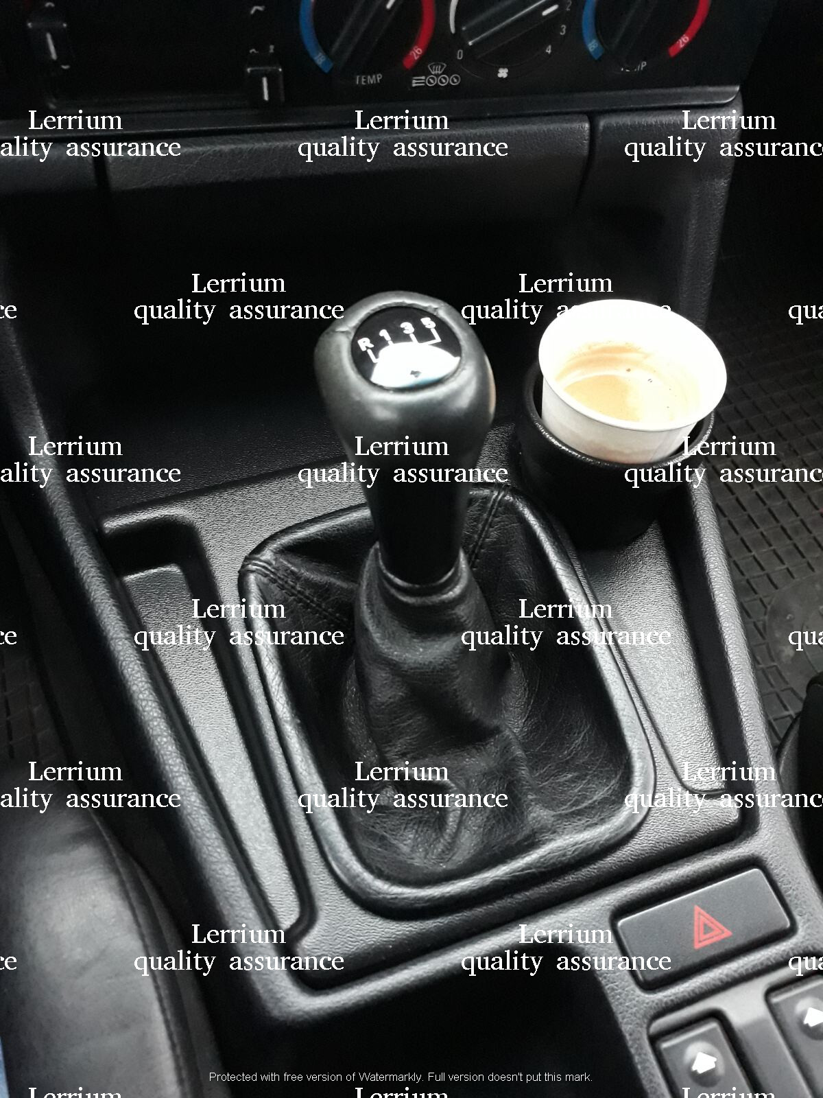 BMW E34 M5 Style gearshift Panel left hand drive with cup holder Lerrium