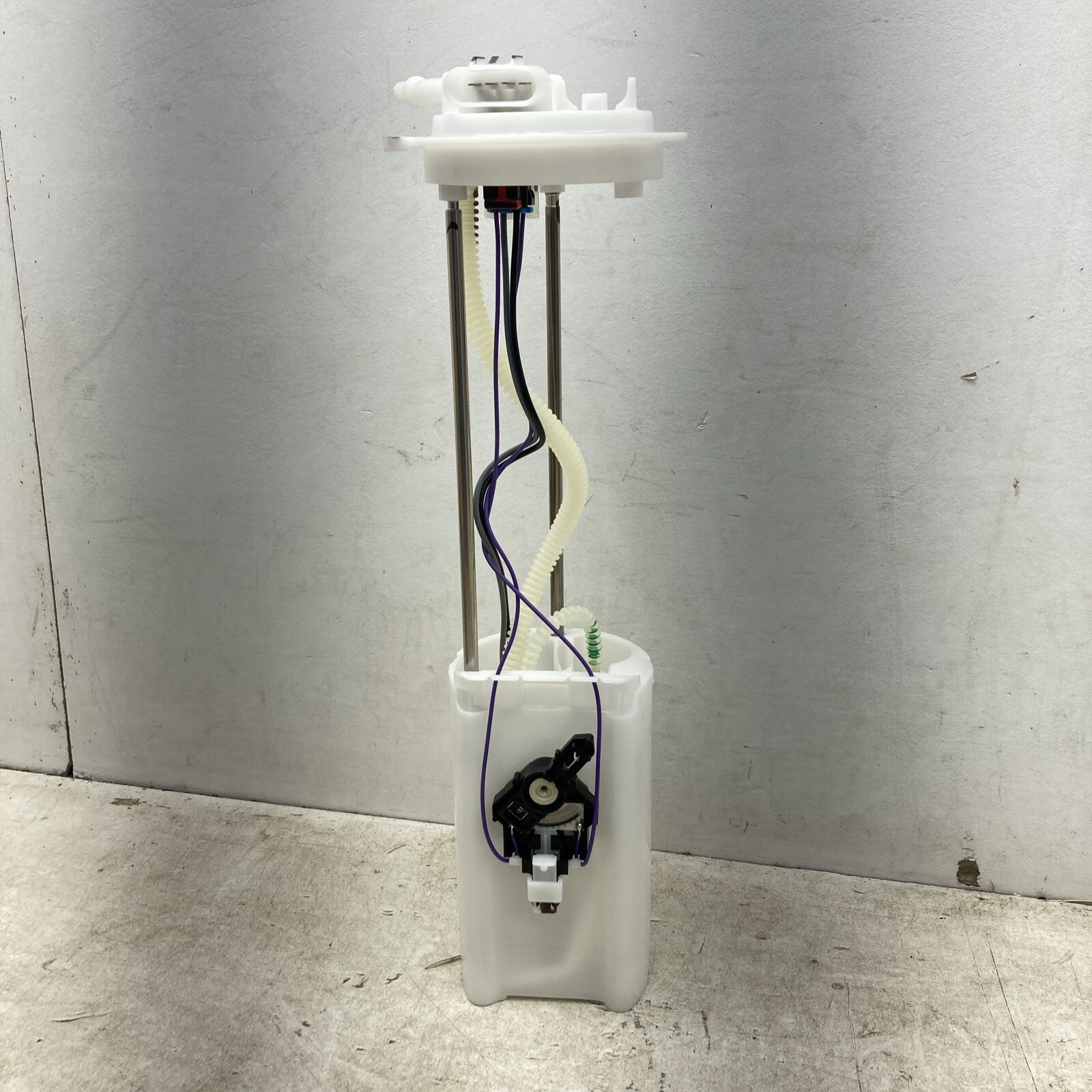 Genuine GM Fuel Pump Module Assembly 19369916 (New Old Stock)