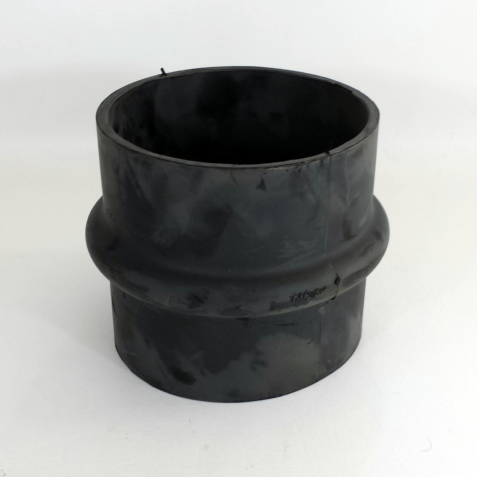 P112611 Fortpro Intake Reducer Hump Hose 6″ to 5″ I.D. x 6″ Lg Replacement