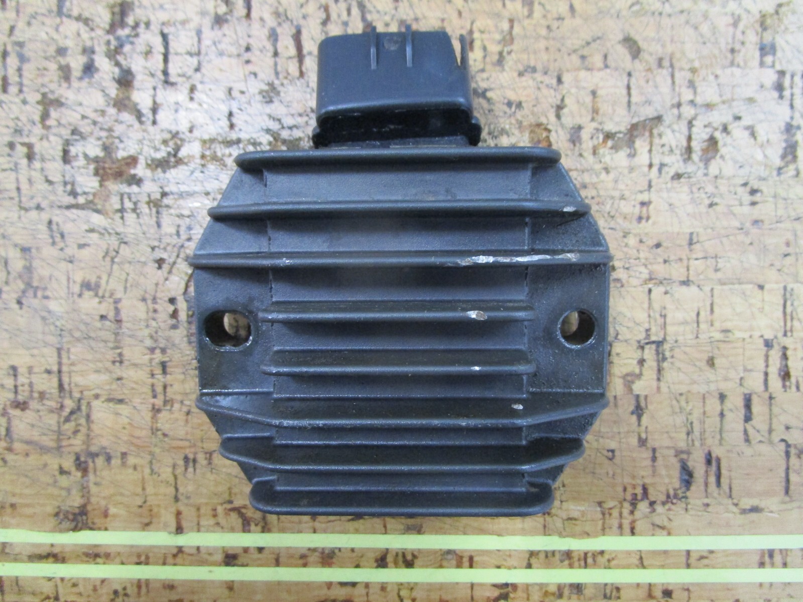 *90 DAY WARRANTY* 0820 Suzuki Rectifier/Regulator 32800-38F10