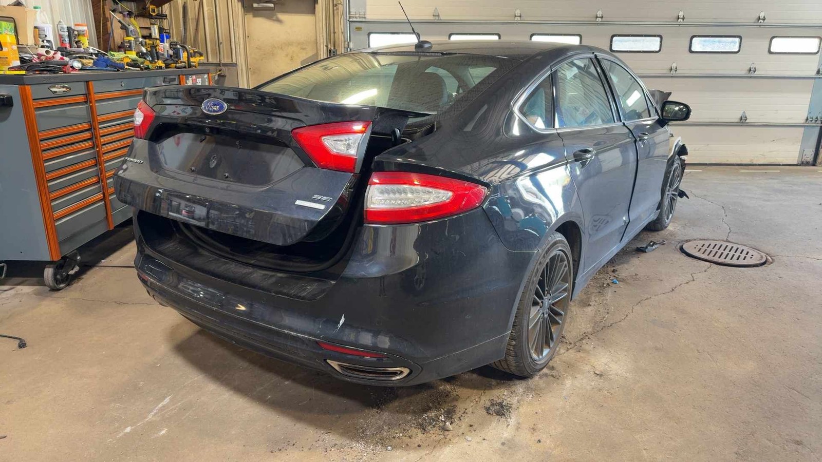 Used Rear Right Door Assembly Rear Side fits: 2016 Ford Fusion Rear Right Grade