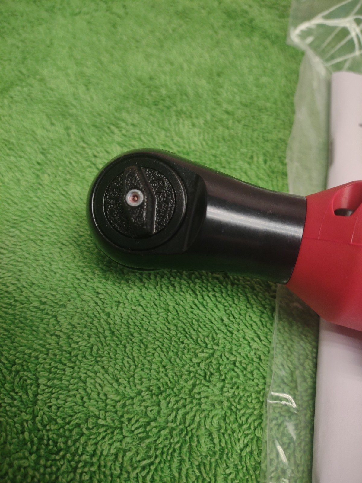 New!!! Snap-on 1/4″ Drive 40 ft lbs Lithium Ion Cordless Ratchet RED CTR825DB