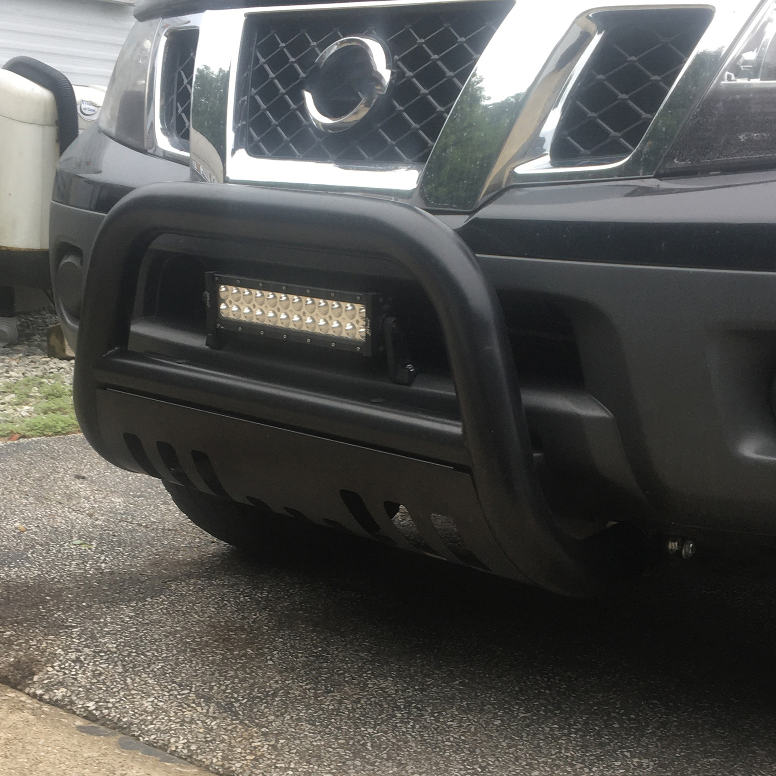 For 05-UP Nissan Frontier / Pathfinder /Xterra Bull Bar Push Bumper Grille Guard