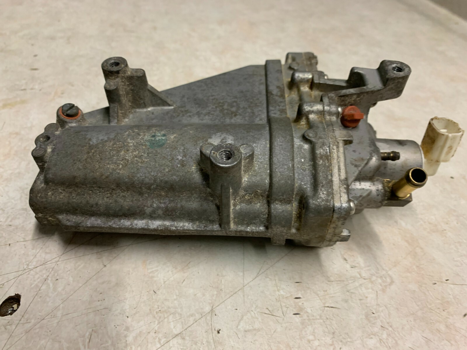 *90 Day Warranty* Yamaha Float Chamber Vapor Separator Assy 68V-14180-02-00