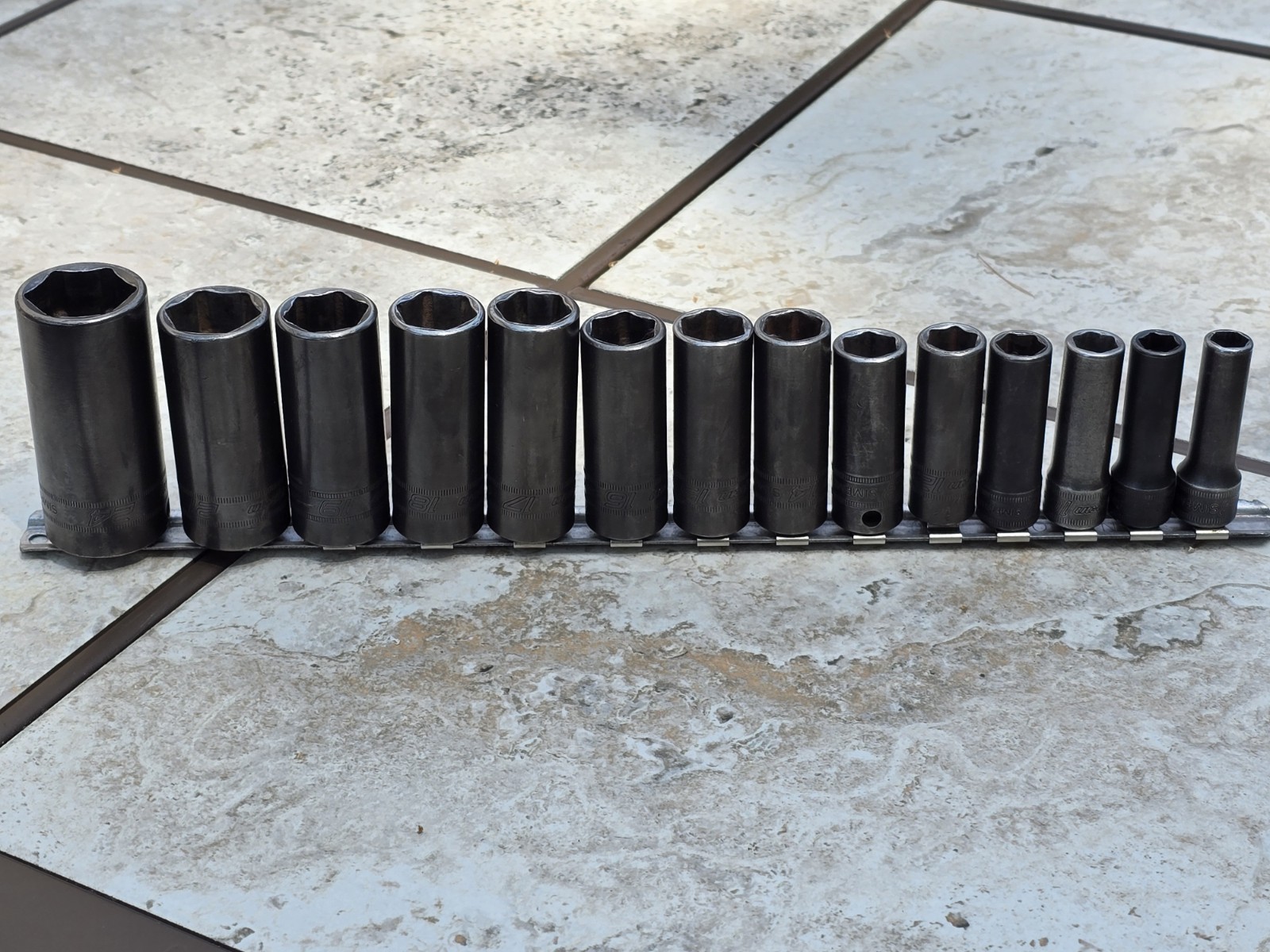 Snap-on 14pc 3/8″ Flank Drive Deep Metric Impact Socket Set 6pt 8-19, 21 & 24mm