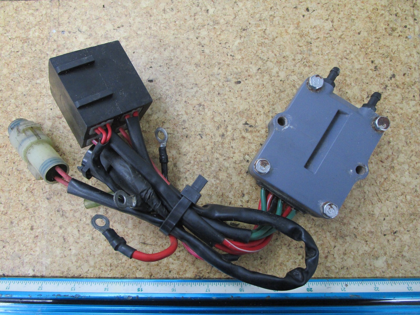 *90 DAY WARRANTY* 0790 Yamaha Rectifier Regulator 67H-81960-01-00
