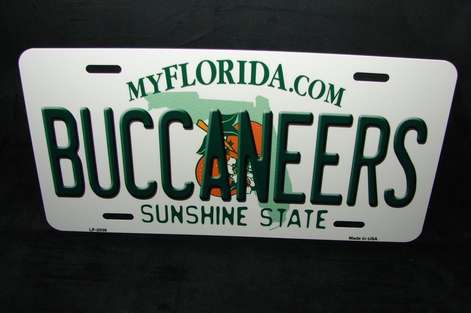 FLORIDA STATE BUCCANEERS METAL CAR LICENSE PLATE.